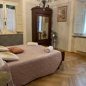 Apartment Serenella Lucca